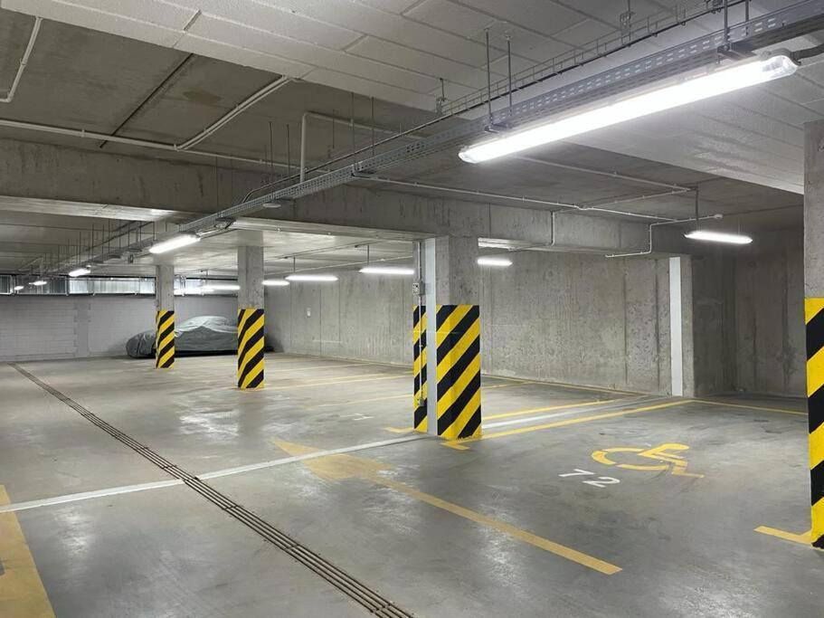 Ferienwohnung Art Marina Nad Rzeka Z Bezplatnym Parkingiem Breslau Exterior foto