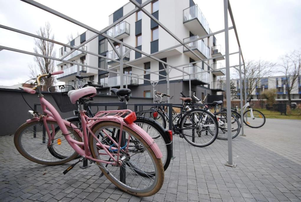 Ferienwohnung Art Marina Nad Rzeka Z Bezplatnym Parkingiem Breslau Exterior foto