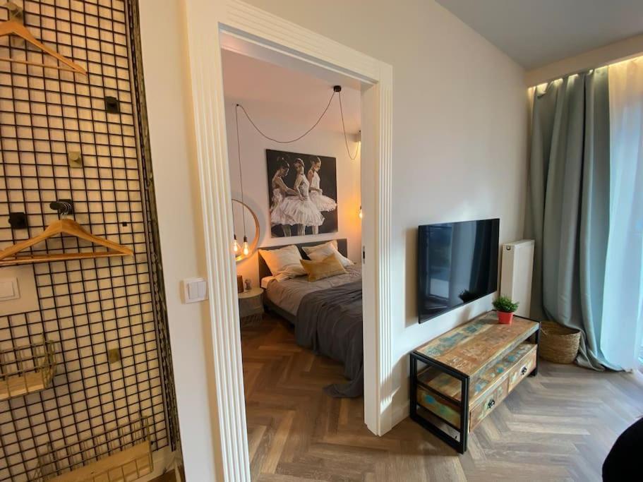 Ferienwohnung Art Marina Nad Rzeka Z Bezplatnym Parkingiem Breslau Exterior foto